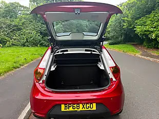 Used 2018 MG MG3 3Style+ Red - Interior and Exterior details 9