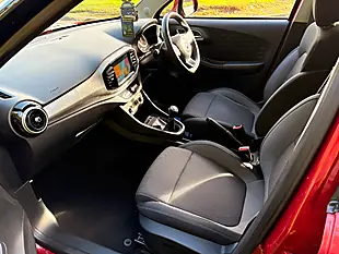 Used 2018 MG MG3 Excite Red - Interior and Exterior details 14