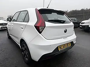 Used 2018 MG MG3 Excite White - Interior and Exterior details 10