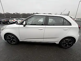Used 2018 MG MG3 Excite White - Interior and Exterior details 6