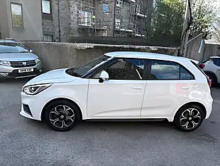 Used 2018 MG MG3 Excite White - Interior and Exterior details 10