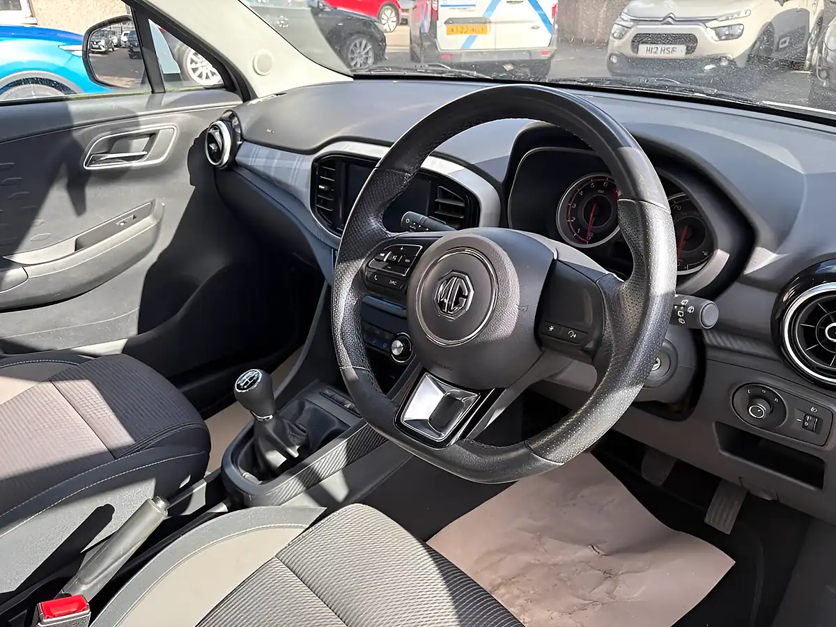 Used 2018 MG MG3 Excite White - Interior and Exterior details 13
