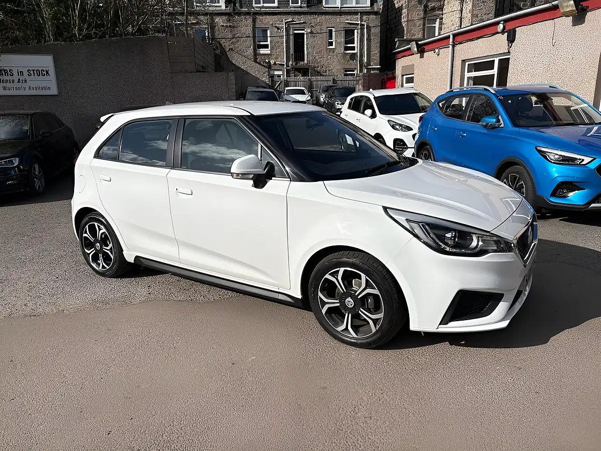 Used 2018 MG MG3 Excite White - Interior and Exterior details 4