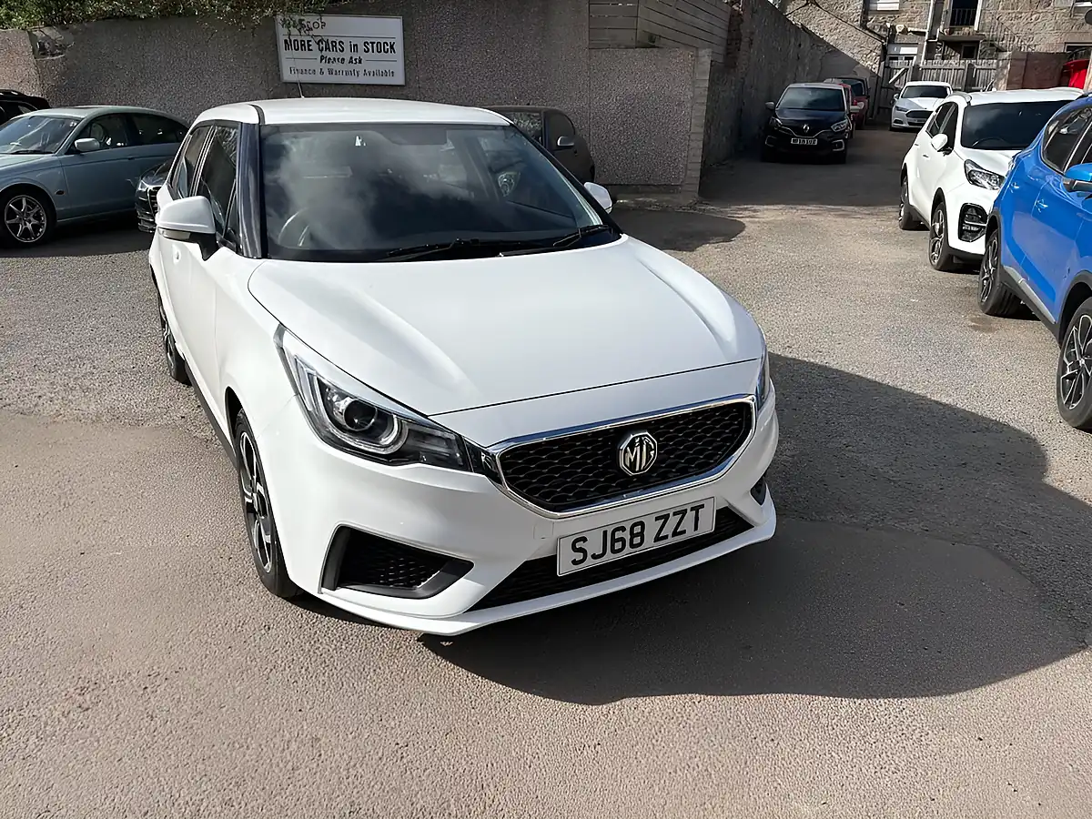 Used 2018 MG MG3 Excite White - Interior and Exterior details 7