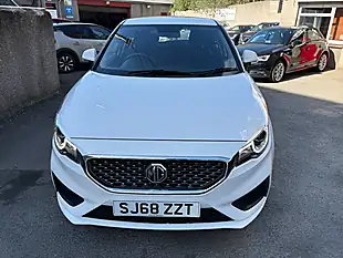 Used 2018 MG MG3 Excite White - Interior and Exterior details 8