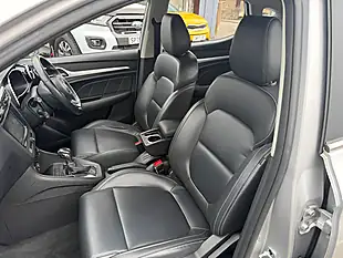 Used 2018 MG Zs Exclusive Silver - Interior and Exterior details 13