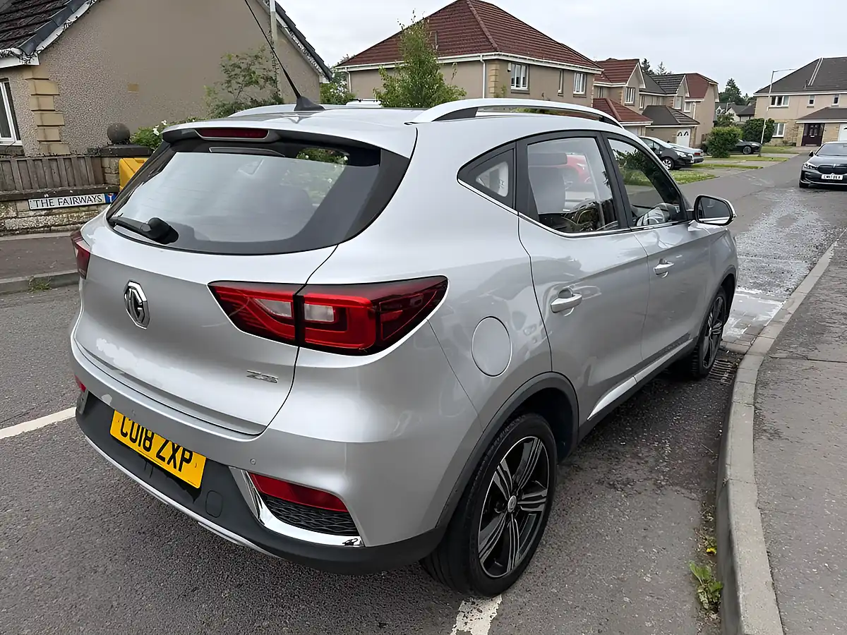 Used 2018 MG Zs Exclusive Silver - Interior and Exterior details 5
