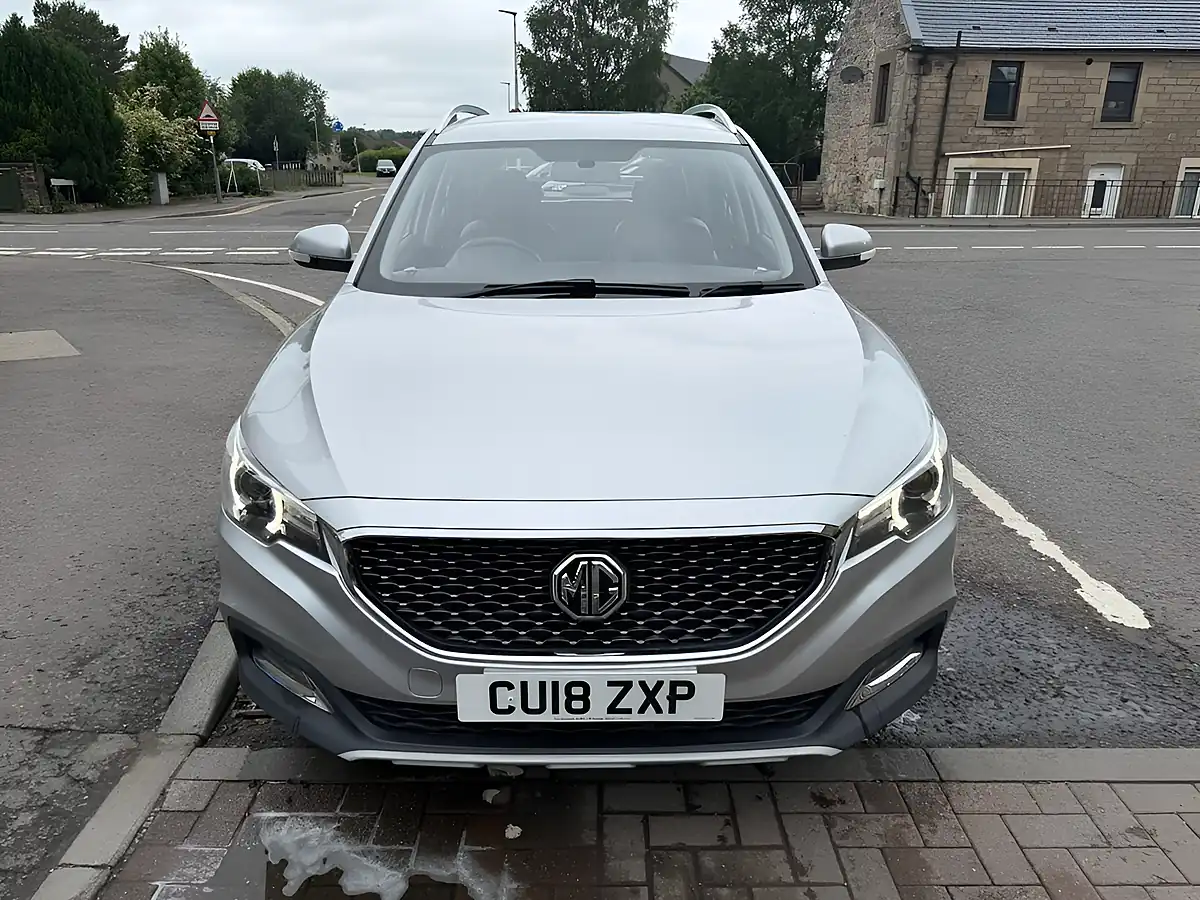 Used 2018 MG Zs Exclusive Silver - Interior and Exterior details 7