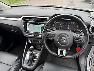 Used 2018 MG Zs Exclusive Silver - Interior and Exterior details 9