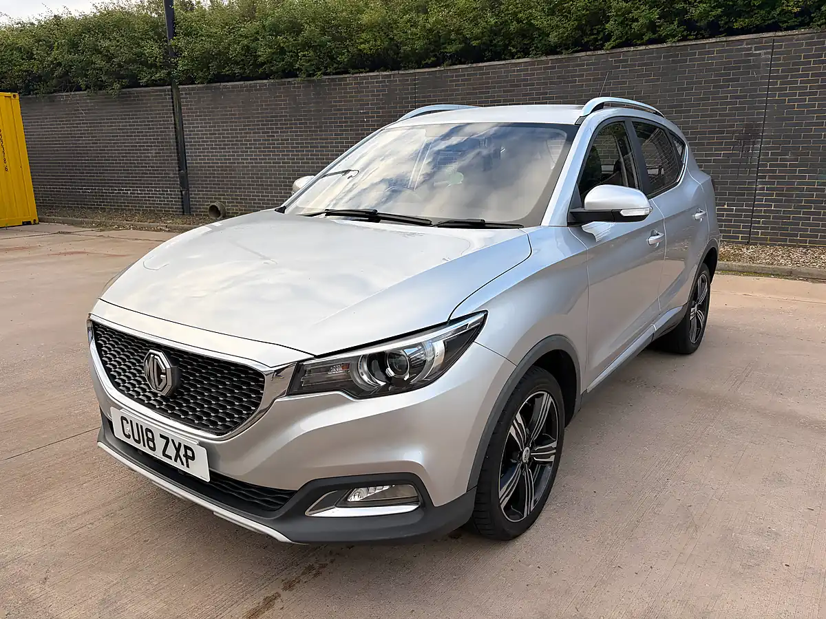 Used 2018 MG Zs Exclusive Silver - Front View