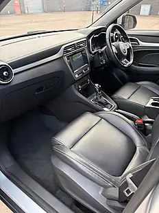Used 2018 MG Zs Exclusive Silver - Interior and Exterior details 11