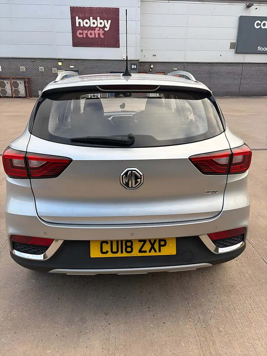 Used 2018 MG Zs Exclusive Silver - Interior and Exterior details 4