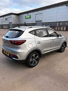 Used 2018 MG Zs Exclusive Silver - Interior and Exterior details 5