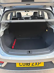 Used 2018 MG Zs Exclusive Silver - Interior and Exterior details 9