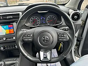 Used 2018 MG Zs Exclusive White - Interior and Exterior details 10