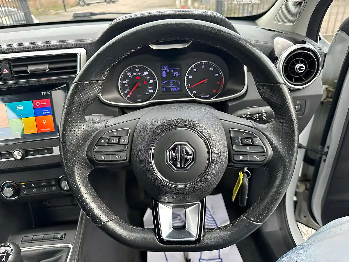 Used 2018 MG Zs Exclusive White - Interior and Exterior details 10