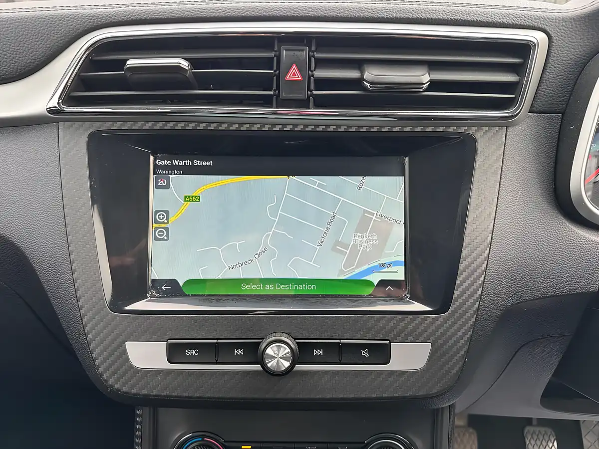 Used 2018 MG Zs Exclusive White - Interior and Exterior details 11