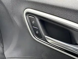 Used 2018 MG Zs Exclusive White - Interior and Exterior details 14