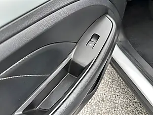 Used 2018 MG Zs Exclusive White - Interior and Exterior details 15