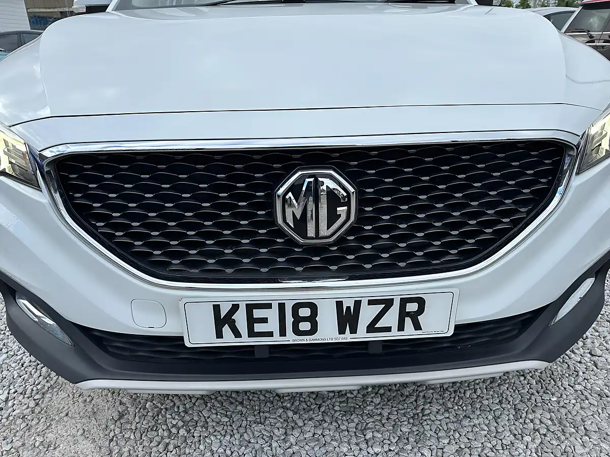 Used 2018 MG Zs Exclusive White - Interior and Exterior details 16