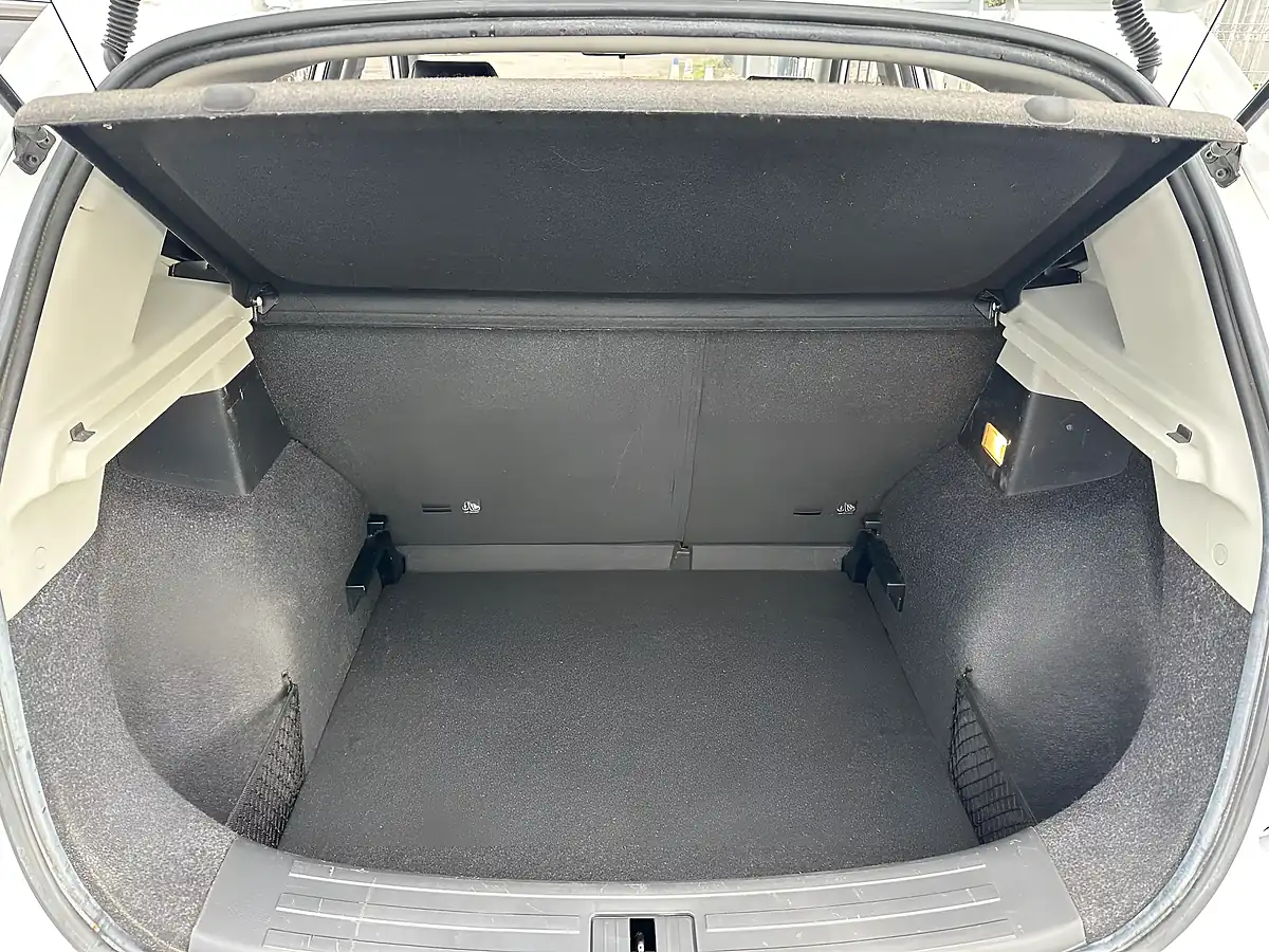 Used 2018 MG Zs Exclusive White - Interior and Exterior details 20