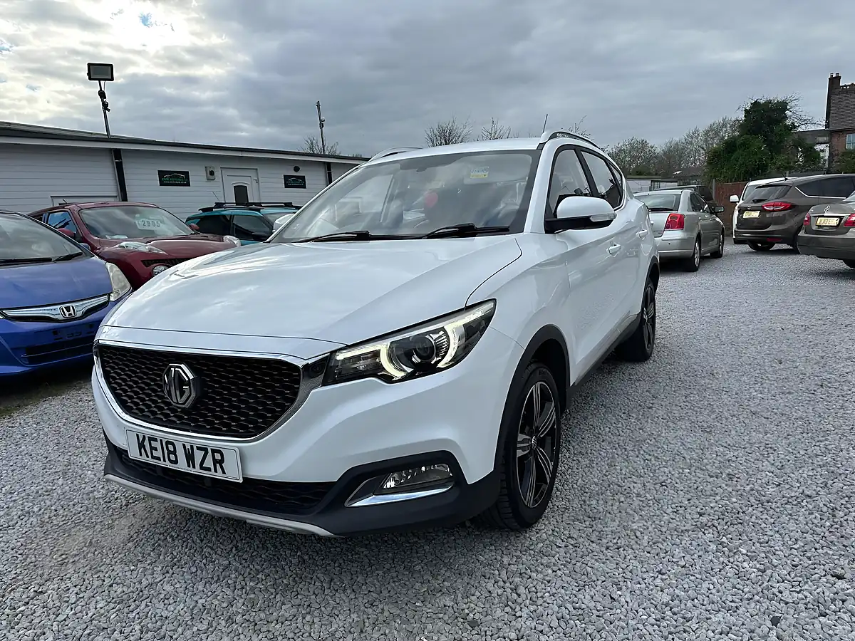 Used 2018 MG Zs Exclusive White - Interior and Exterior details 3