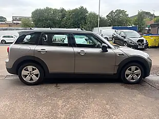 Used 2018 MINI Clubman Classic Silver - Interior and Exterior details 8