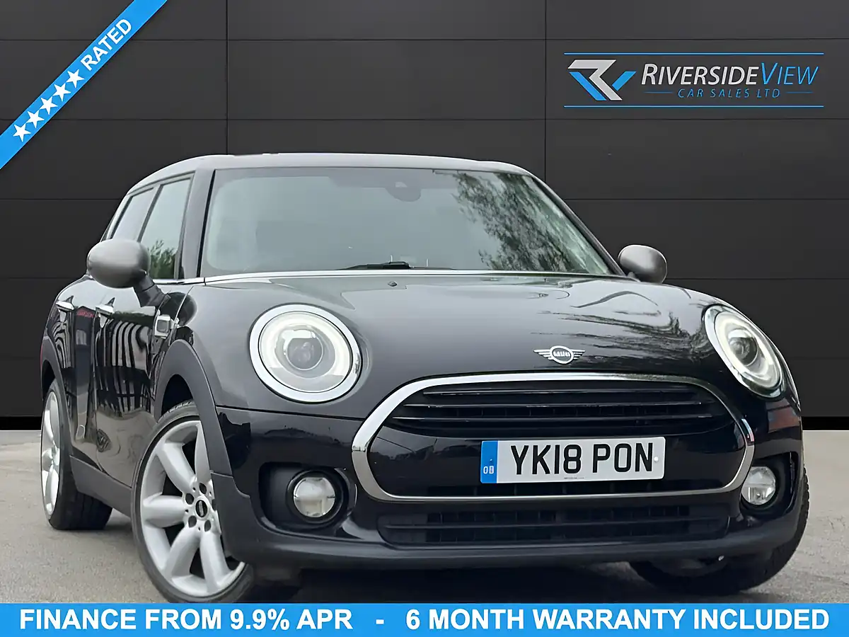 Used 2018 MINI Clubman Cooper Black - Front View