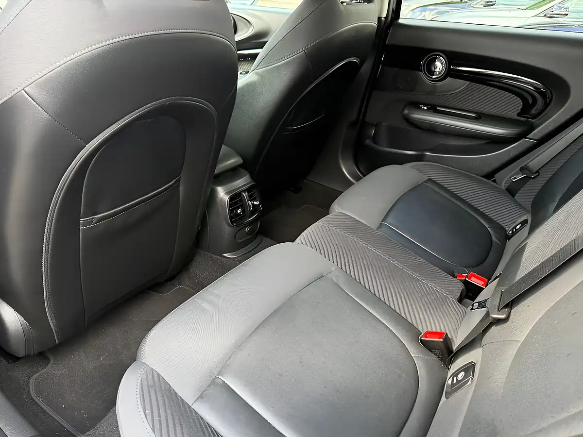 Used 2018 MINI Clubman Cooper Black - Interior and Exterior details 16