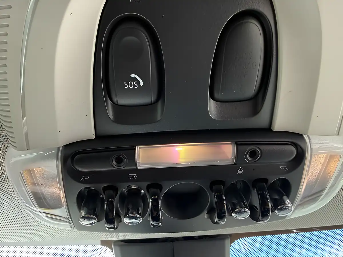 Used 2018 MINI Clubman Cooper Black - Interior and Exterior details 17