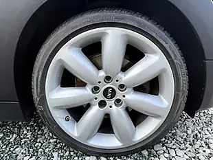 Used 2018 MINI Clubman Cooper Black - Interior and Exterior details 18
