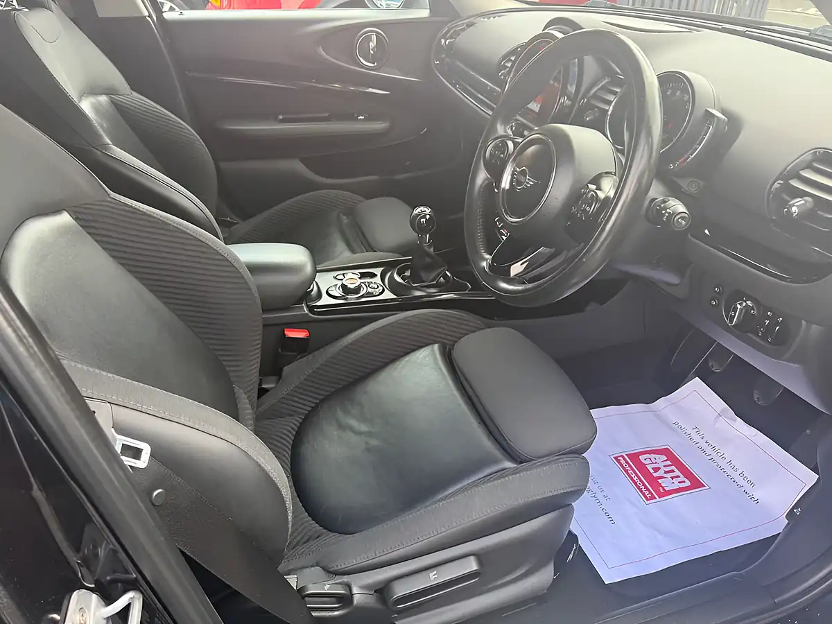 Used 2018 MINI Clubman Cooper Black - Interior and Exterior details 8