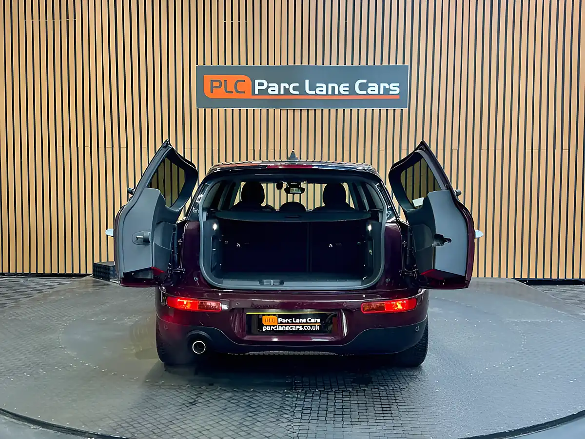 Used 2018 MINI Clubman Cooper Classic Pure Burgundy - Interior and Exterior details 6