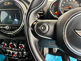 Used 2018 MINI Clubman Cooper Moonwalk Grey - Interior and Exterior details 15