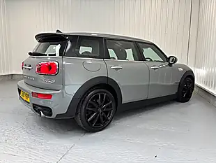 Used 2018 MINI Clubman Cooper Moonwalk Grey - Interior and Exterior details 6