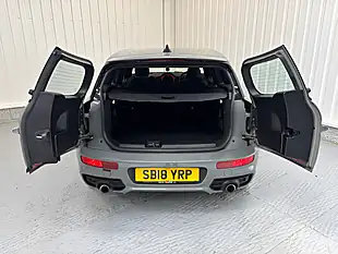 Used 2018 MINI Clubman Cooper Moonwalk Grey - Interior and Exterior details 7