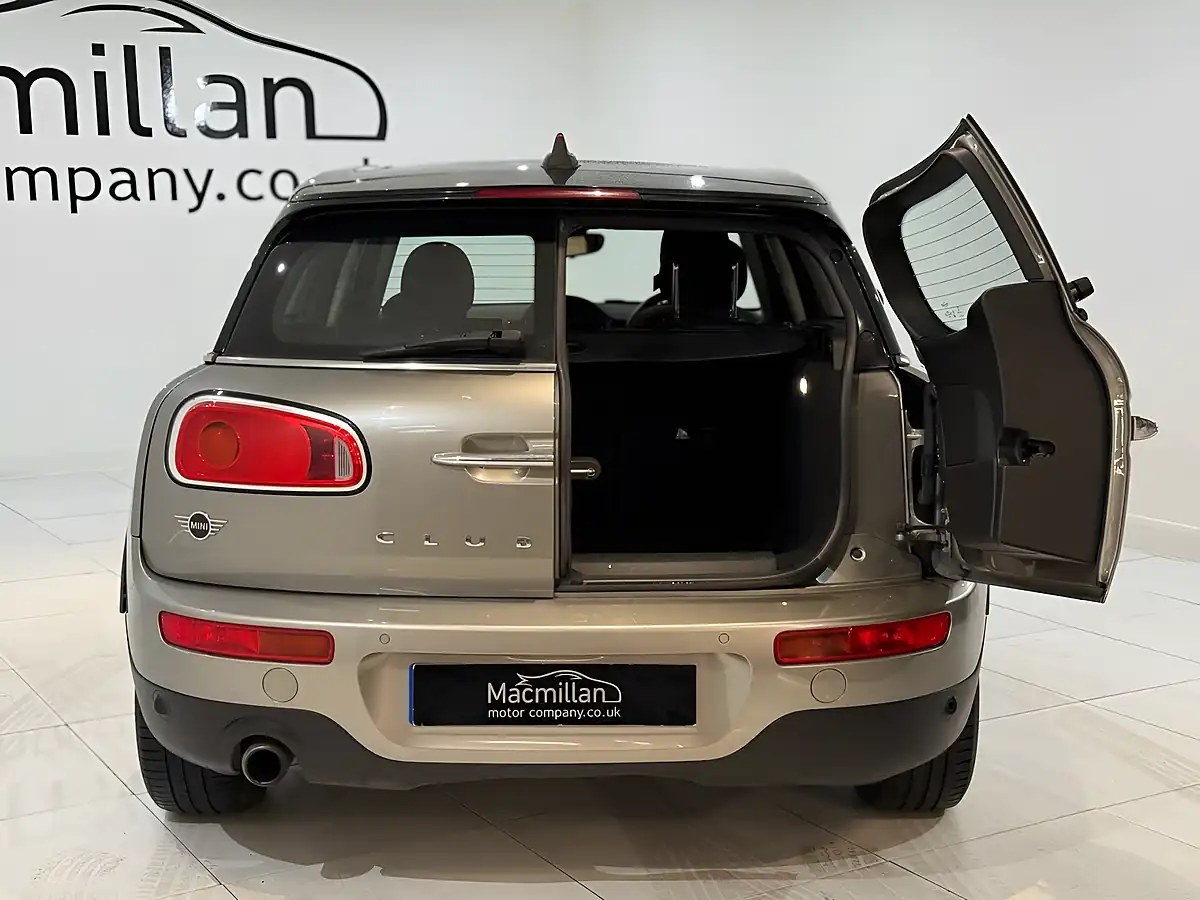Used 2018 MINI Clubman Cooper Silver - Interior and Exterior details 13