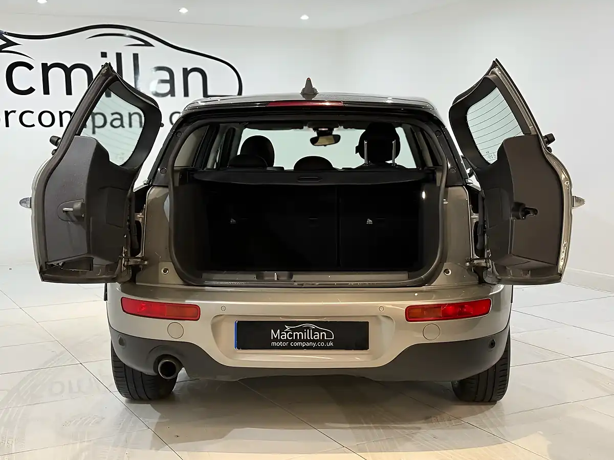 Used 2018 MINI Clubman Cooper Silver - Interior and Exterior details 14