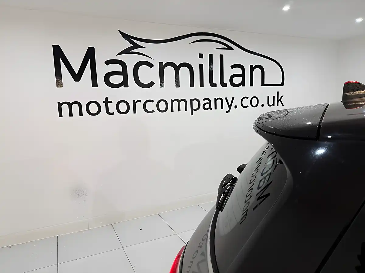 Used 2018 MINI Clubman Cooper Silver - Interior and Exterior details 16