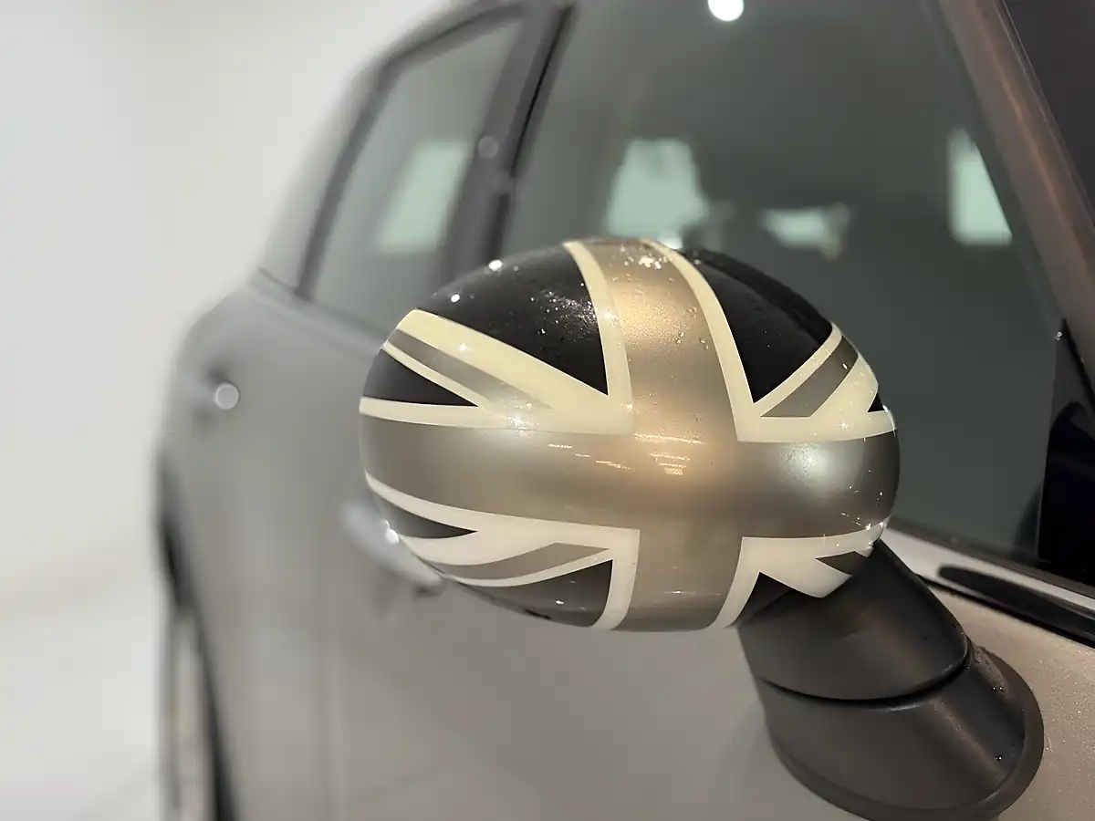 Used 2018 MINI Clubman Cooper Silver - Interior and Exterior details 5