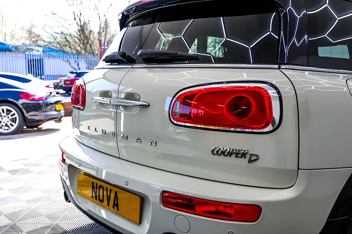 Used 2018 MINI Clubman Cooper White - Interior and Exterior details 13