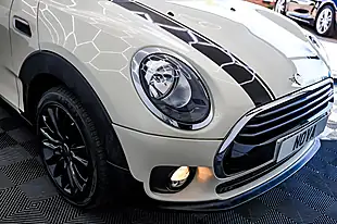 Used 2018 MINI Clubman Cooper White - Interior and Exterior details 19
