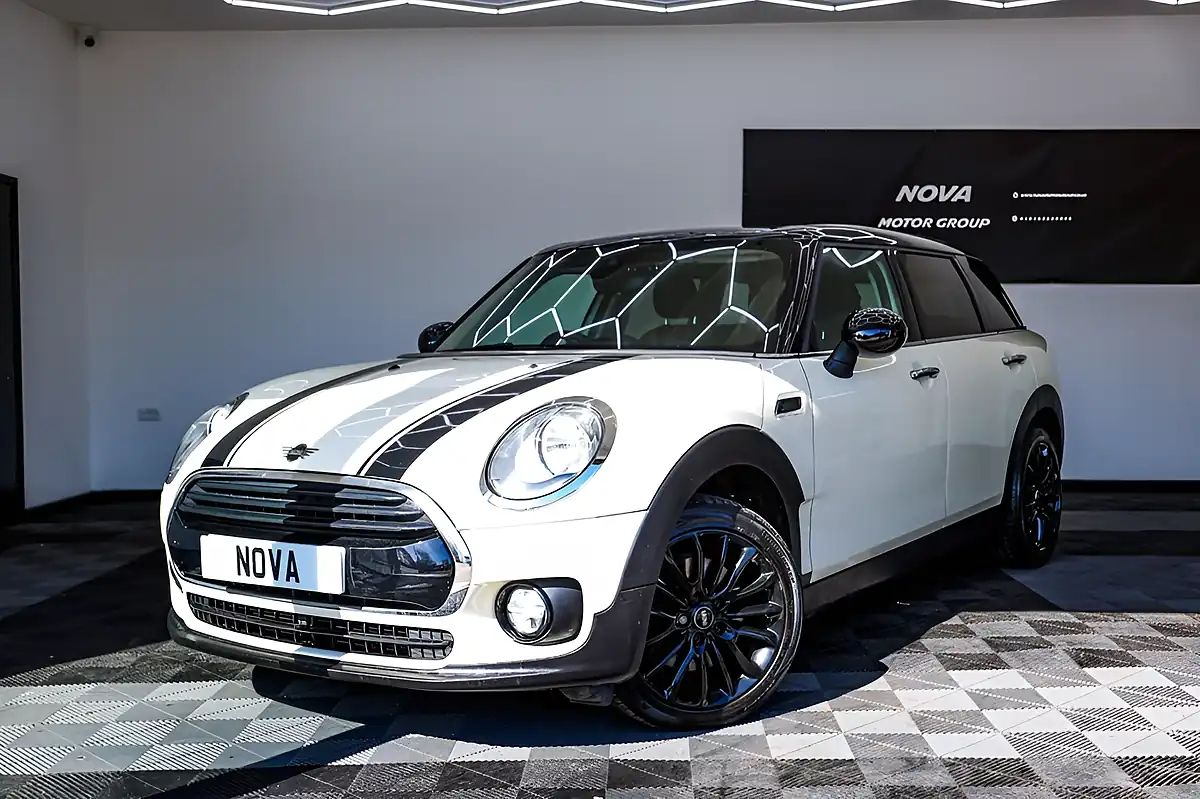 Used 2018 MINI Clubman Cooper White - Interior and Exterior details 2