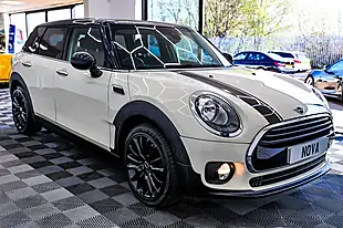 Used 2018 MINI Clubman Cooper White - Interior and Exterior details 9