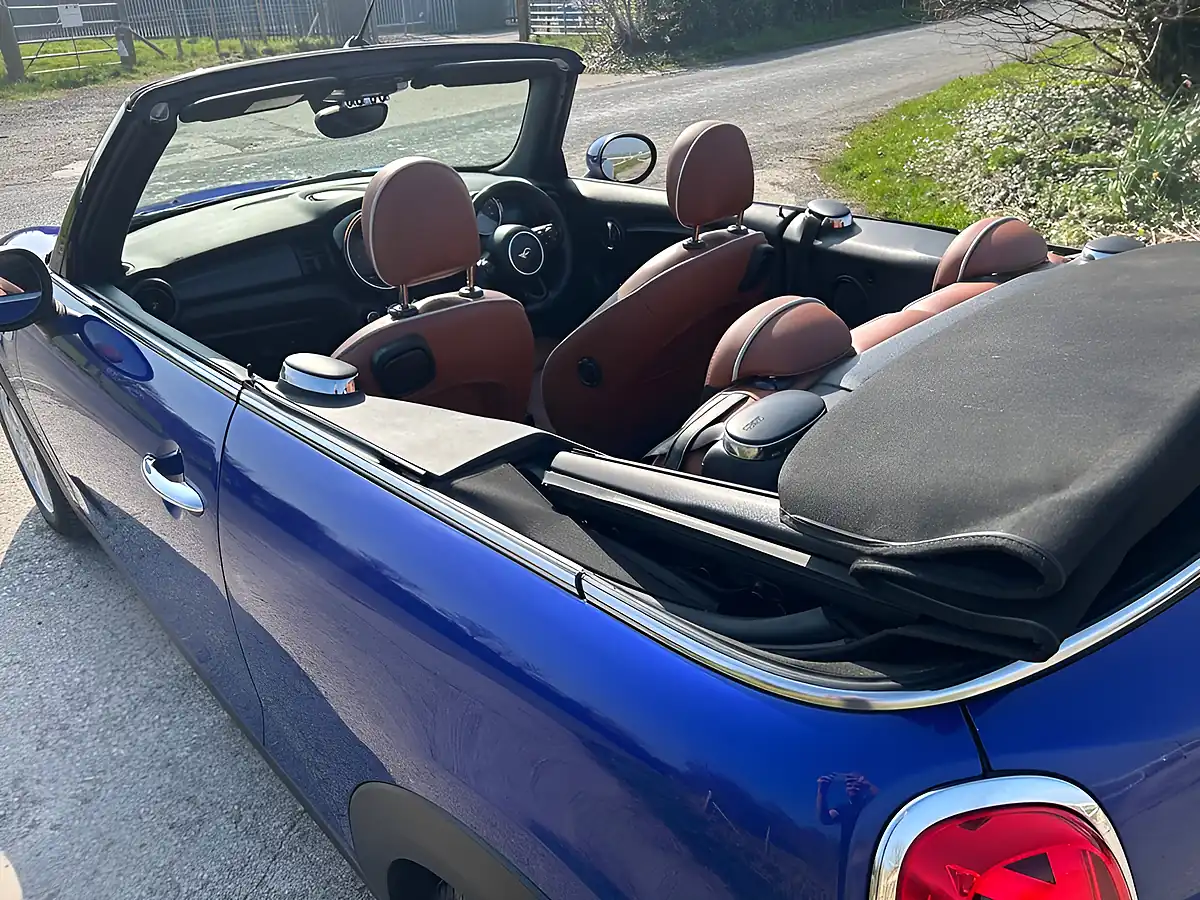 Used 2018 MINI Convertible Cooper Blue - Interior and Exterior details 16