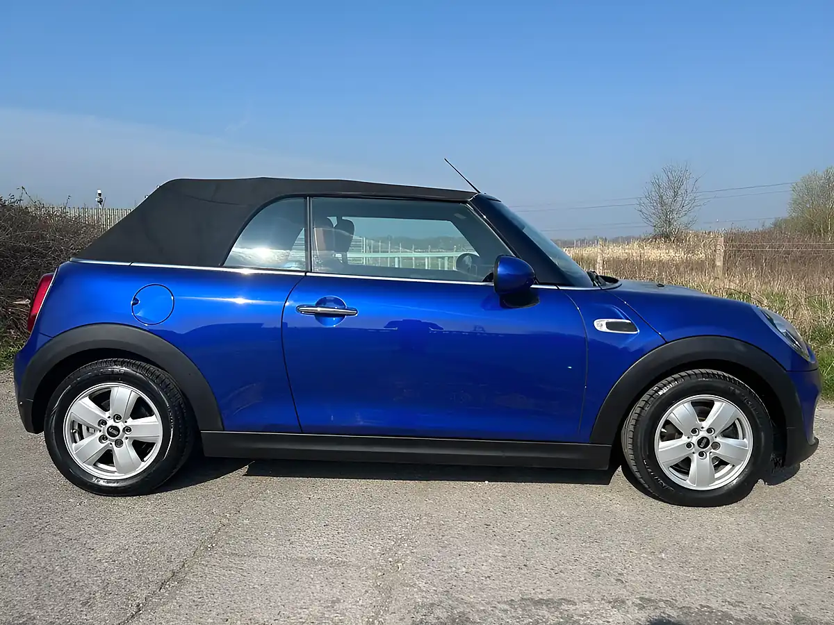 Used 2018 MINI Convertible Cooper Blue - Interior and Exterior details 2