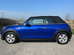 Used 2018 MINI Convertible Cooper Blue - Interior and Exterior details 5