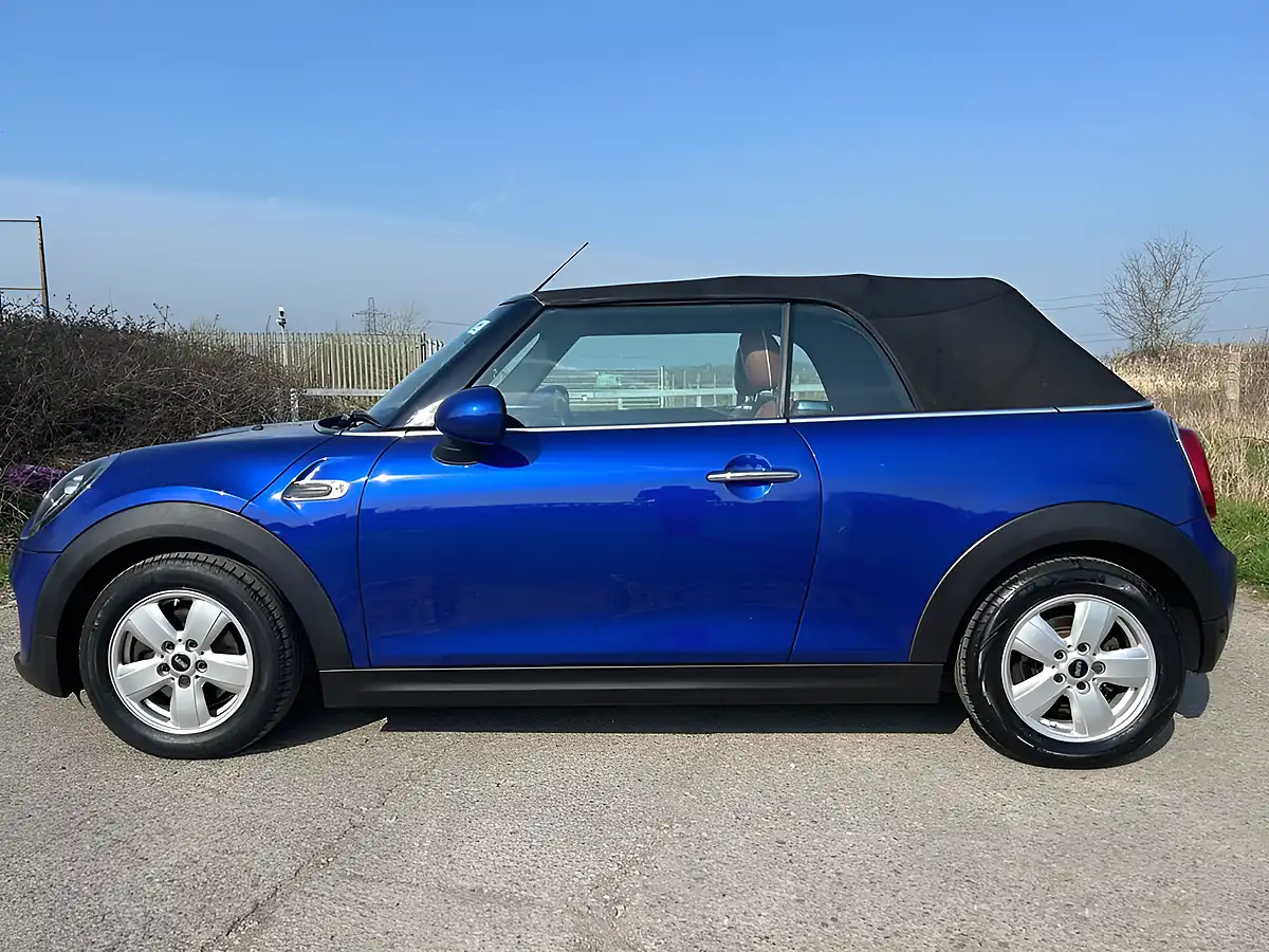 Used 2018 MINI Convertible Cooper Blue - Interior and Exterior details 5