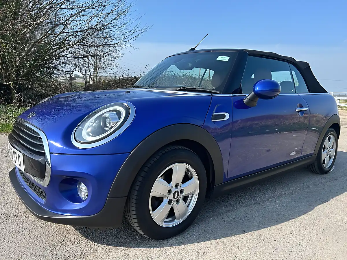 Used 2018 MINI Convertible Cooper Blue - Interior and Exterior details 8