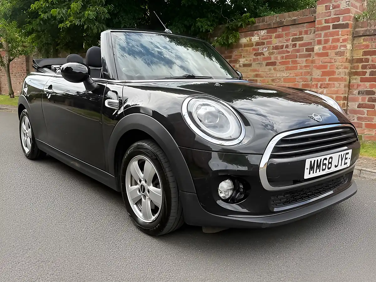 Used 2018 MINI Convertible Cooper Classic Black - Interior and Exterior details 2